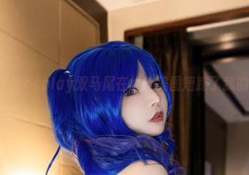 Kitkat Cosplay双马尾在线？美图短路了我的思维！